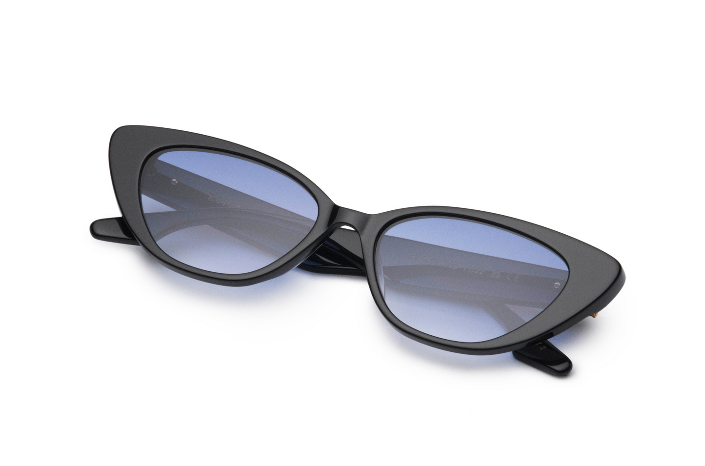 Black cat eye sunglasses for women with polarized lenses