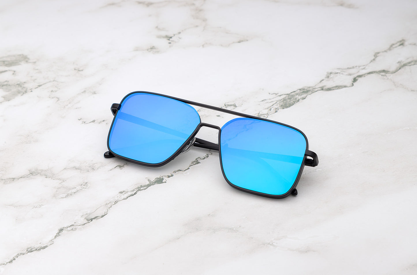 Blacj aviator sunglasses with blue mirro lenses by Kopajos