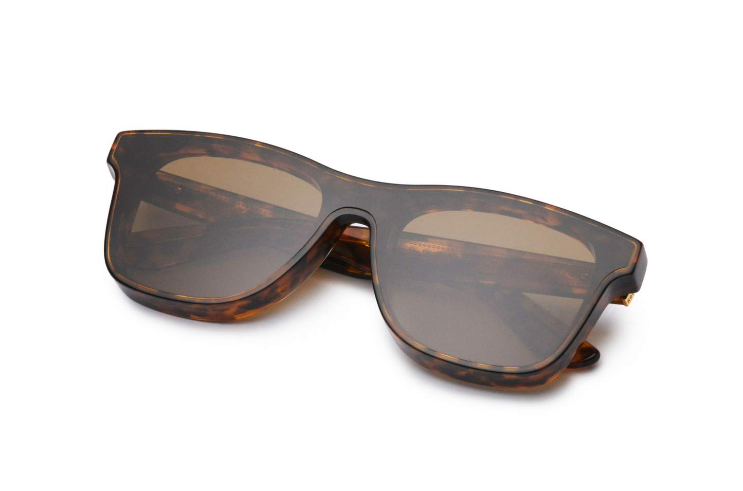 Brown mask sunglasses for women with polarized lenses by Kopajos