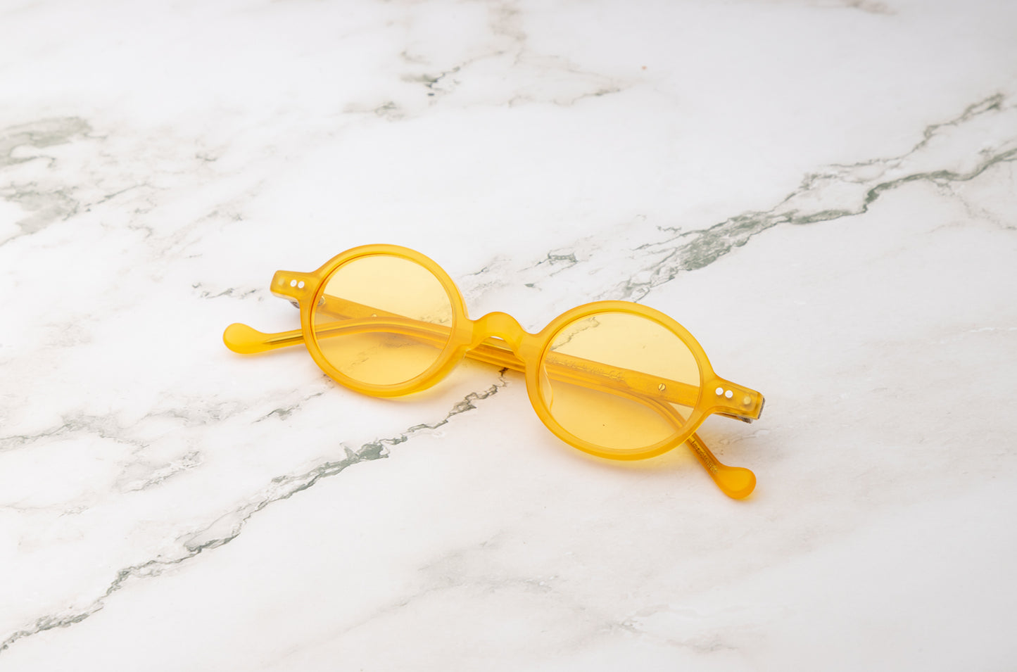 Yellow round sunglasses with polarized lenses by Kopajos