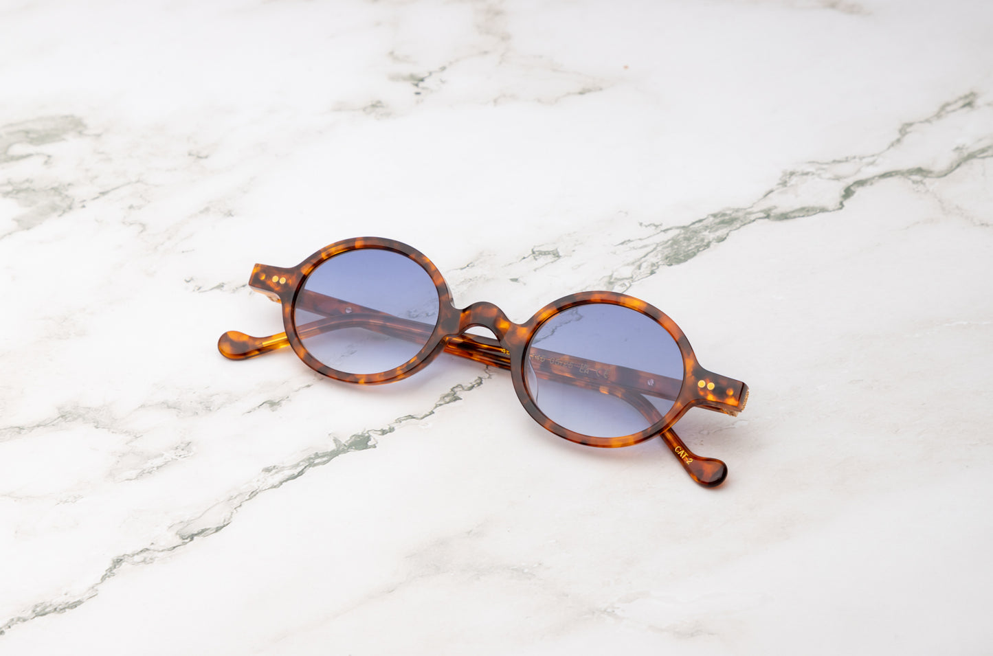 Tortoise round sunglasses with polarized lenses by Kopajos