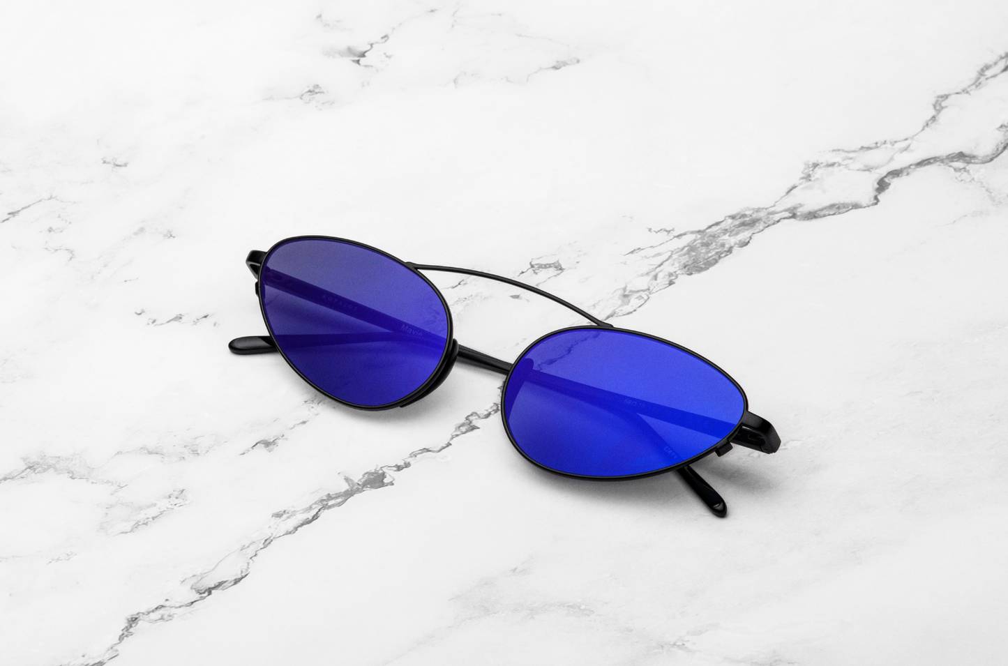 Black cat eye sunglasses polarized with blue lenses