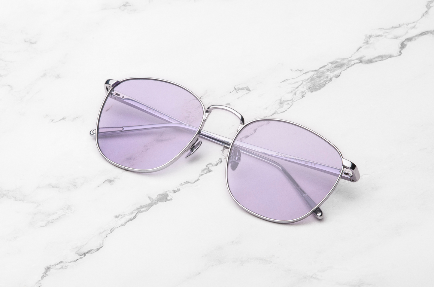 Silver aviator sunglasses for women with liliac polarized lenses by Kopajos