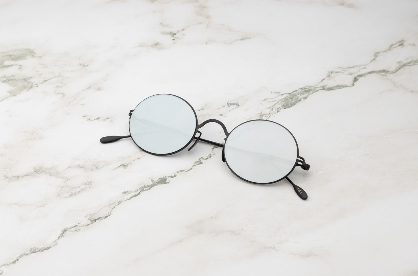 Paloma oval sunglasses for men and women with polarized mirror lenses by Kopajos