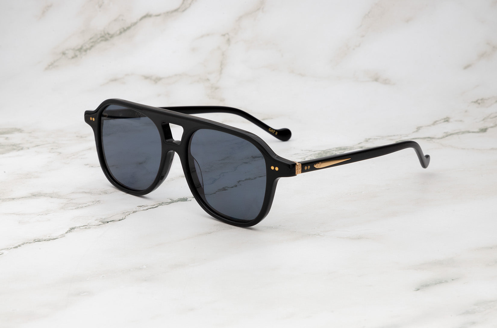 Black aviator sunglasses for men and women by Kopajos