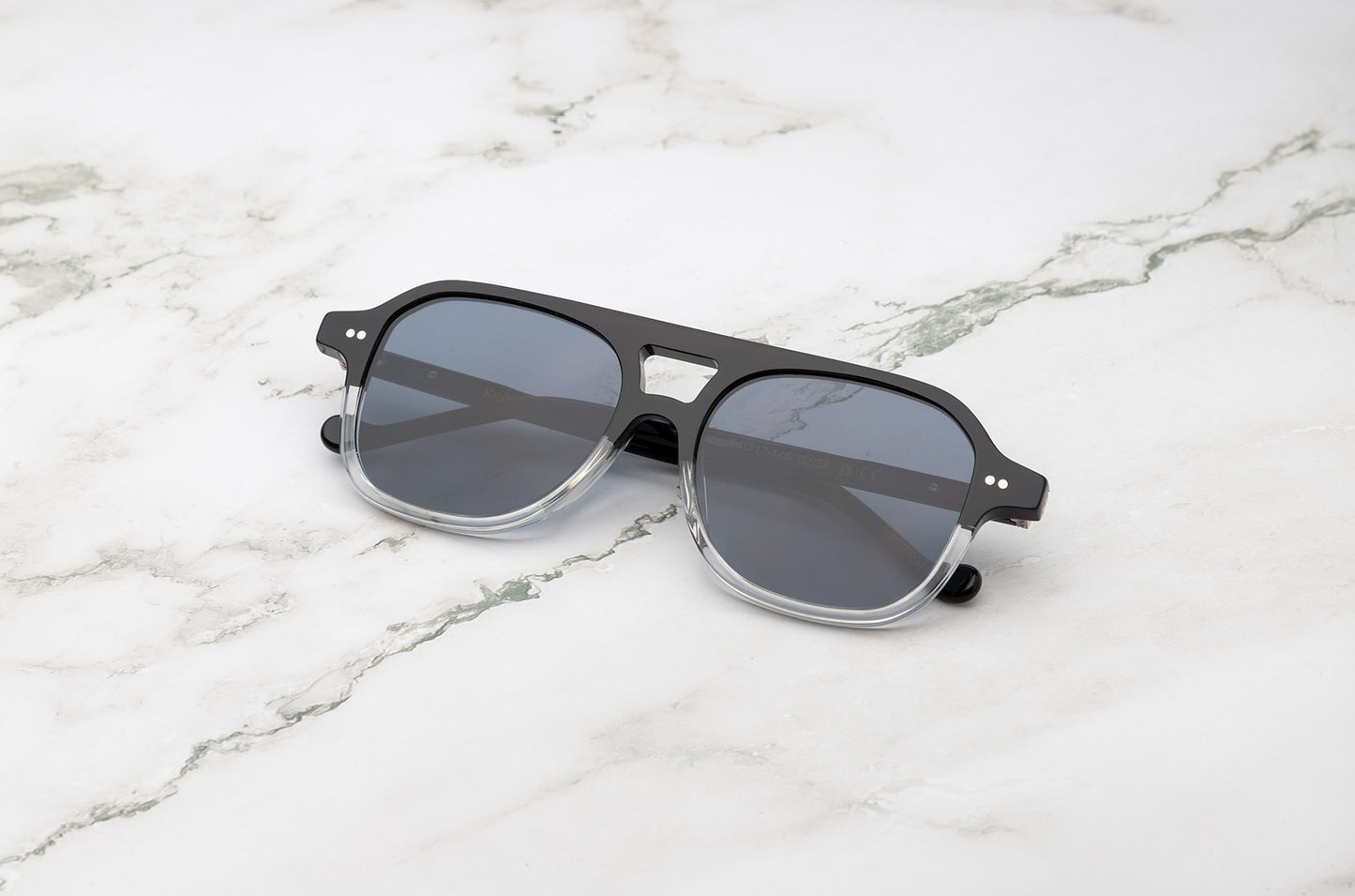Black aviator sunglasses for men and women with polarized lenses by Kopajos