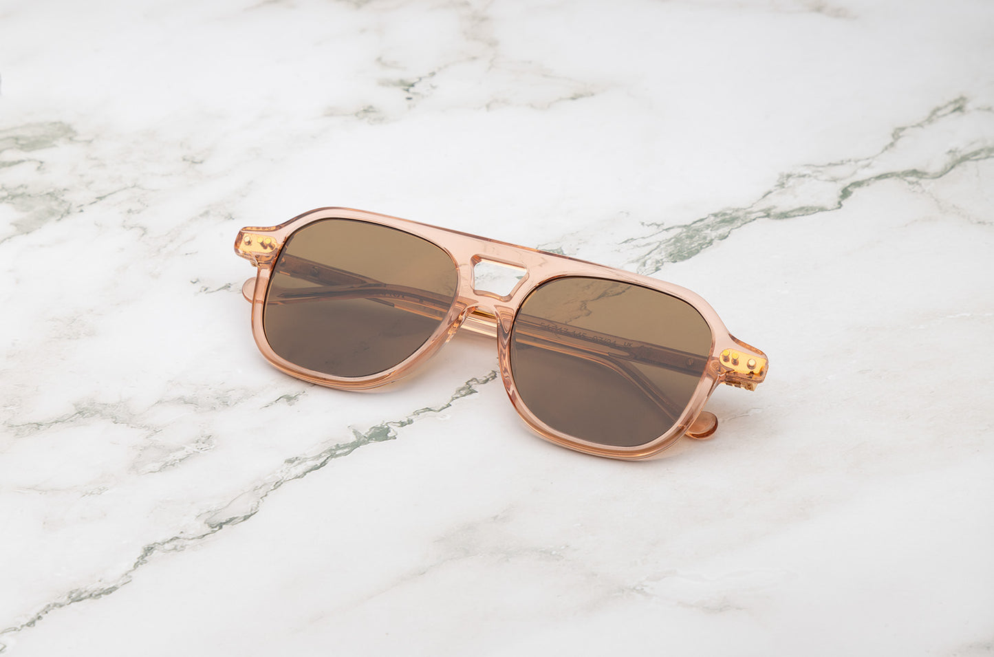 Pink aviator sunglasses for women  with polarized brown lenses by Kopajos
