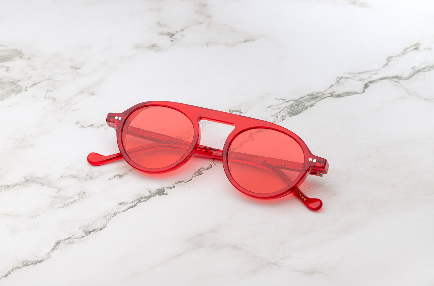Peter Frank large round sunglasses for women, offering full UV protection.