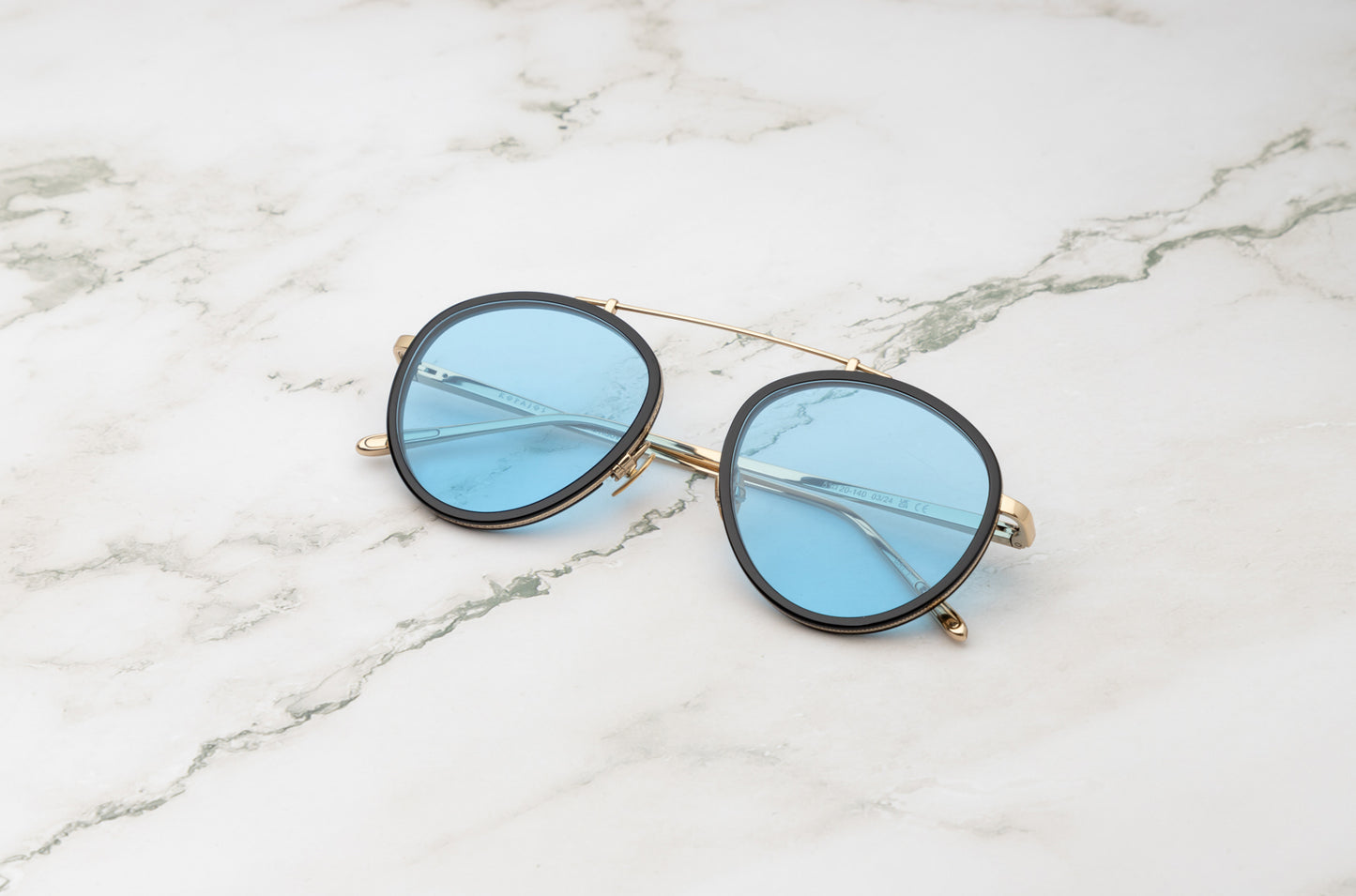 Lightweight and comfortable: the Kopajos Sasha Davidov plastic aviator sunglasses.