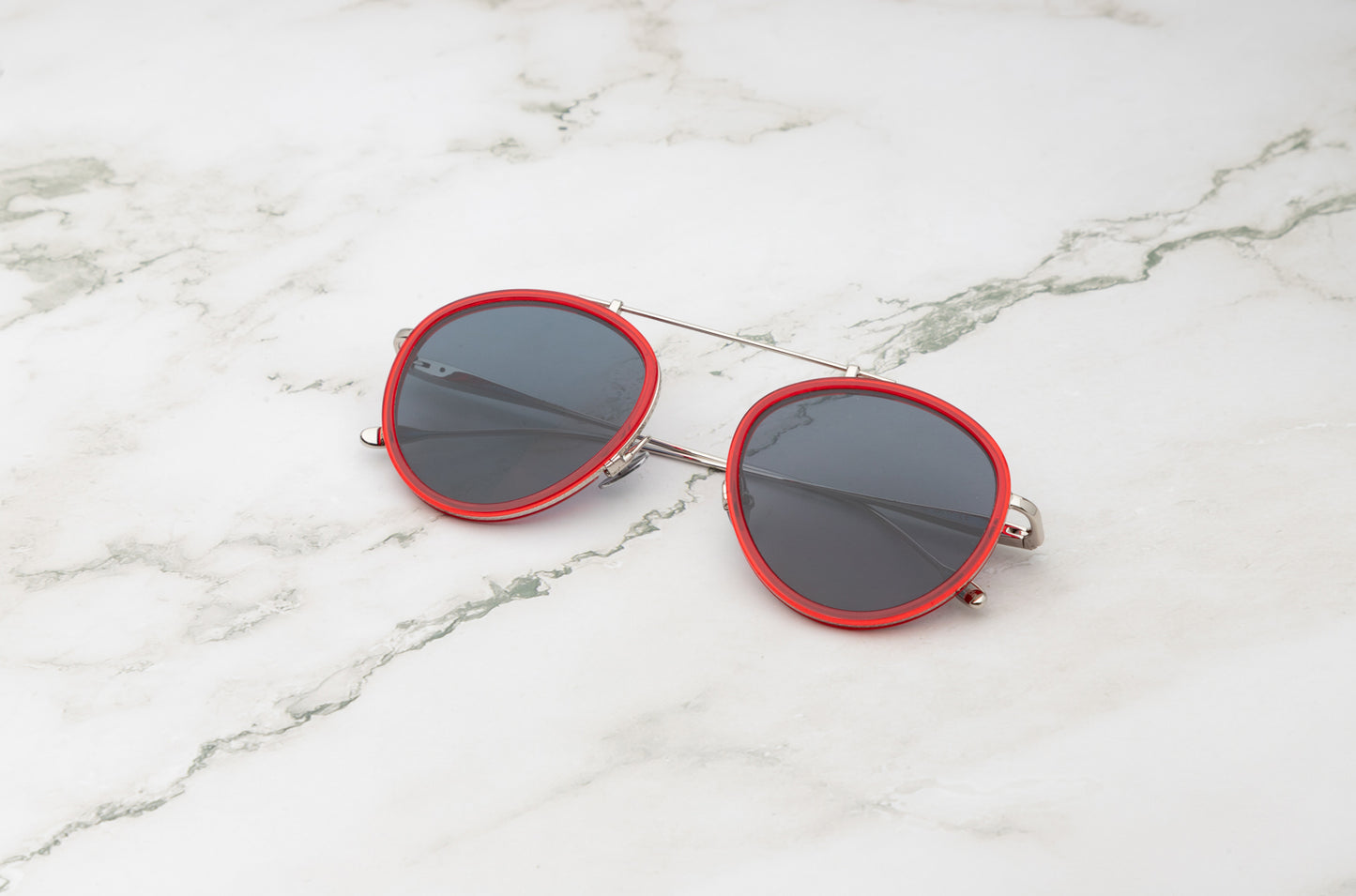 A perfect golden hour accessory: the Sasha Davidov aviator sunglasses.