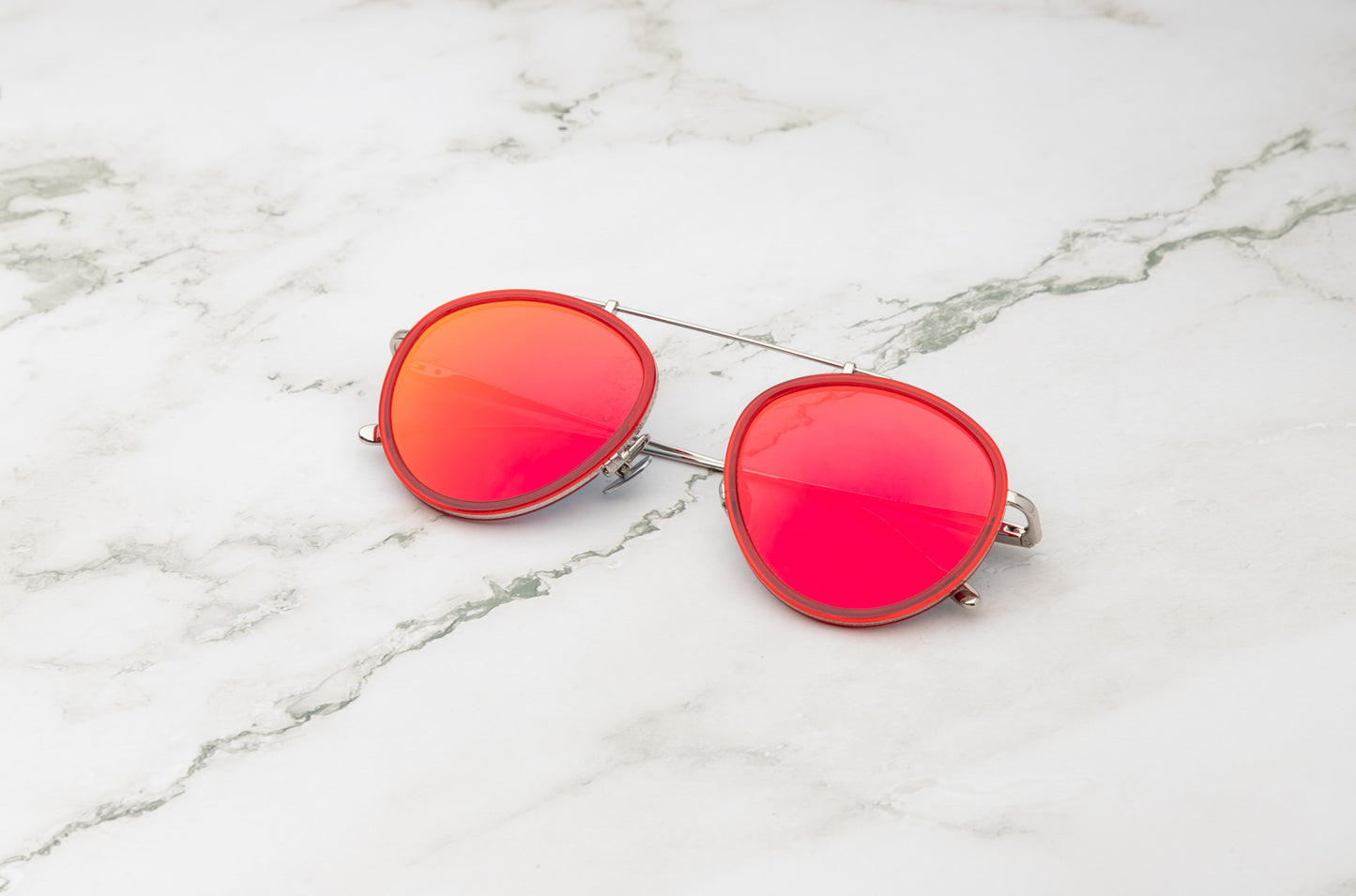 The vibrant Kopajos Sasha Davidov mirrored aviator sunglasses, for men and women