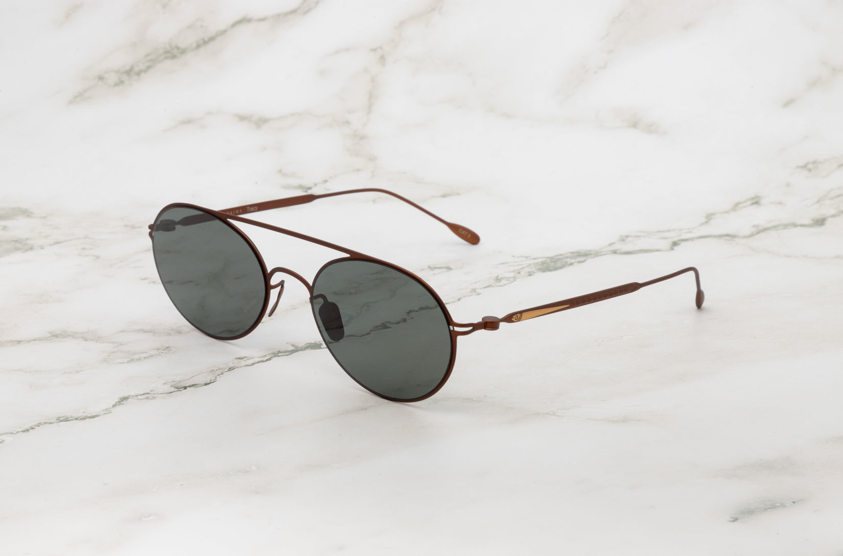 The beautifully sculpted Kopajos Tracy round frame sunglasses.