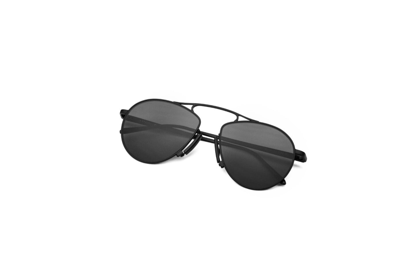 Kopajos black aviator sunglasses for men and women with polarized lenses.