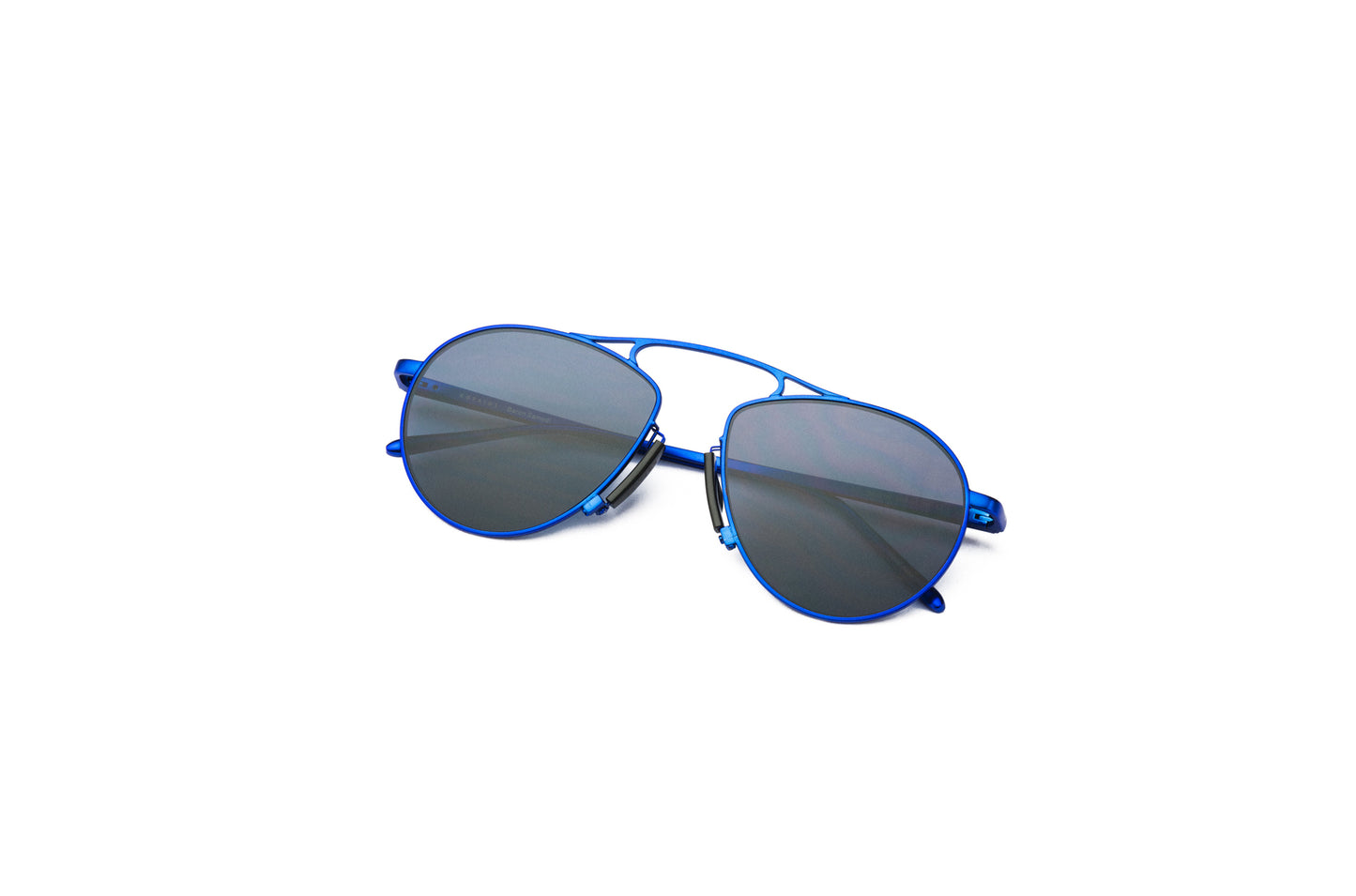 Kopajos blue aviator sunglasses for men and women with black polarized lenses.