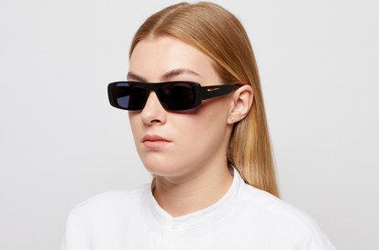 Kopajos Diogo Ferreira: compact mask sunglasses perfect for everyday use.