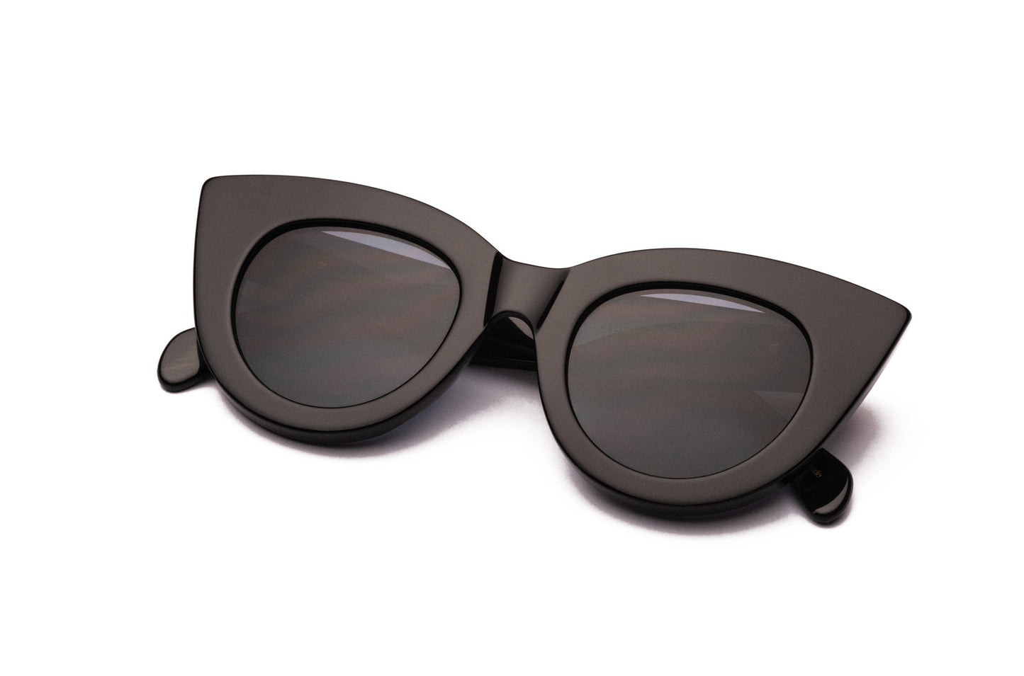 Kopajos Fiona Volpe: capturing the glamour of 60s vintage eyewear.