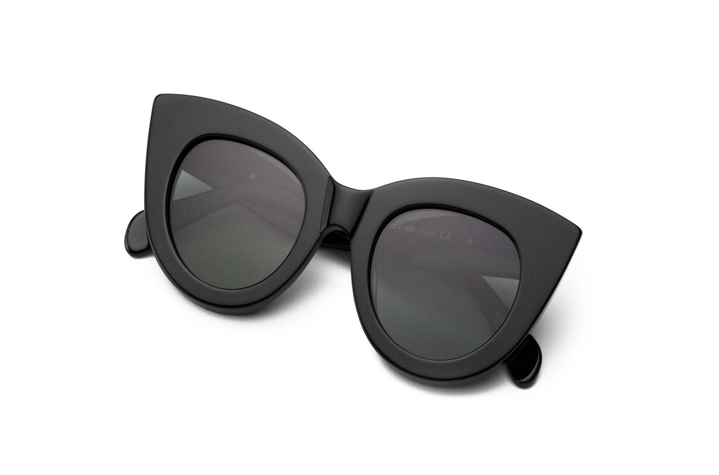 The Fiona Volpe, featuring soft, curved lines for a feminine look.