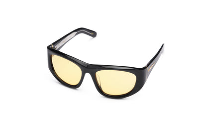 Gogol by Kopajos: mask sunglasses for men and women with black frame and yellow polarized lenses.