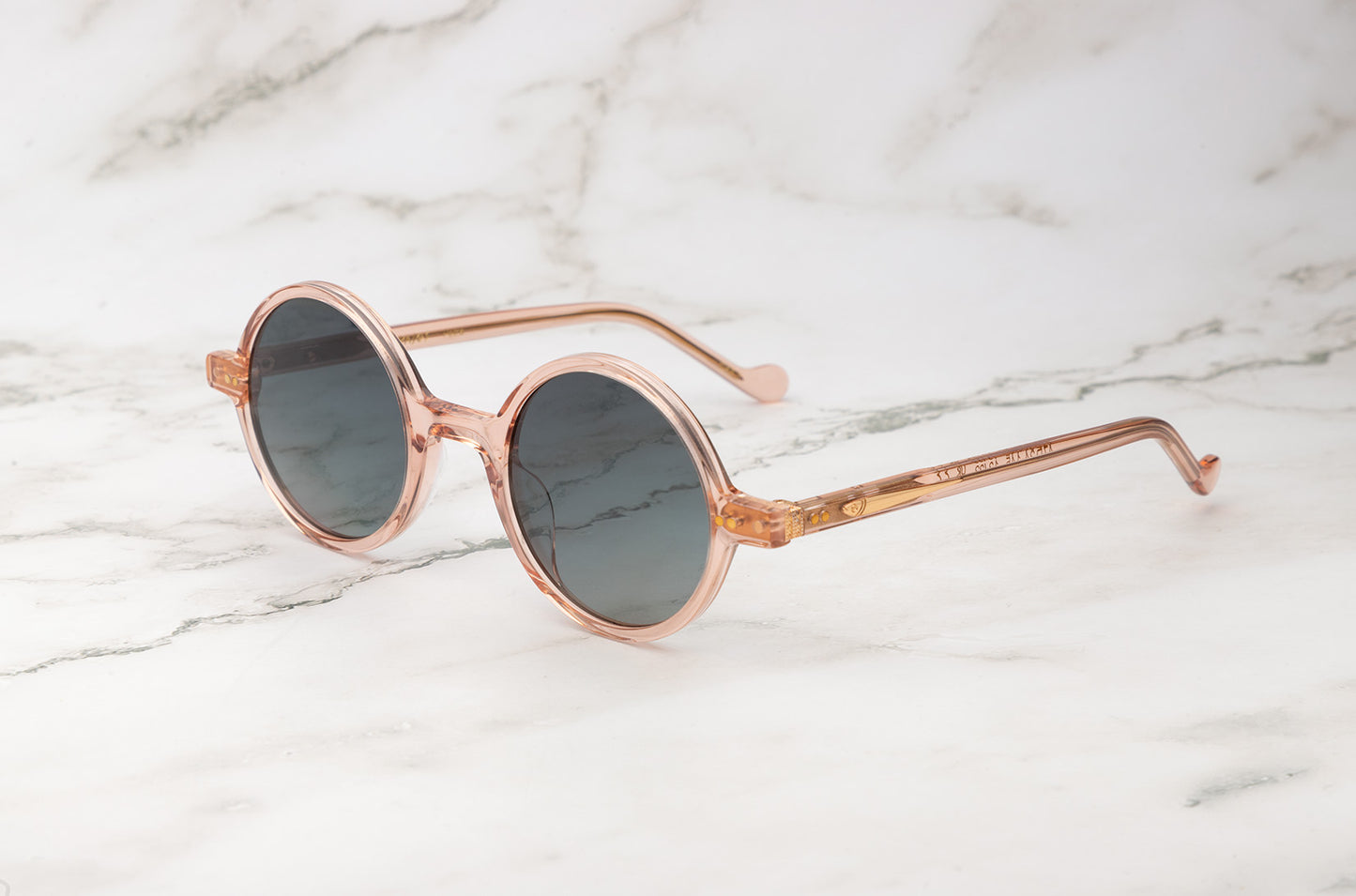 High-performance Kopajos Petra round polarized sunglasses.