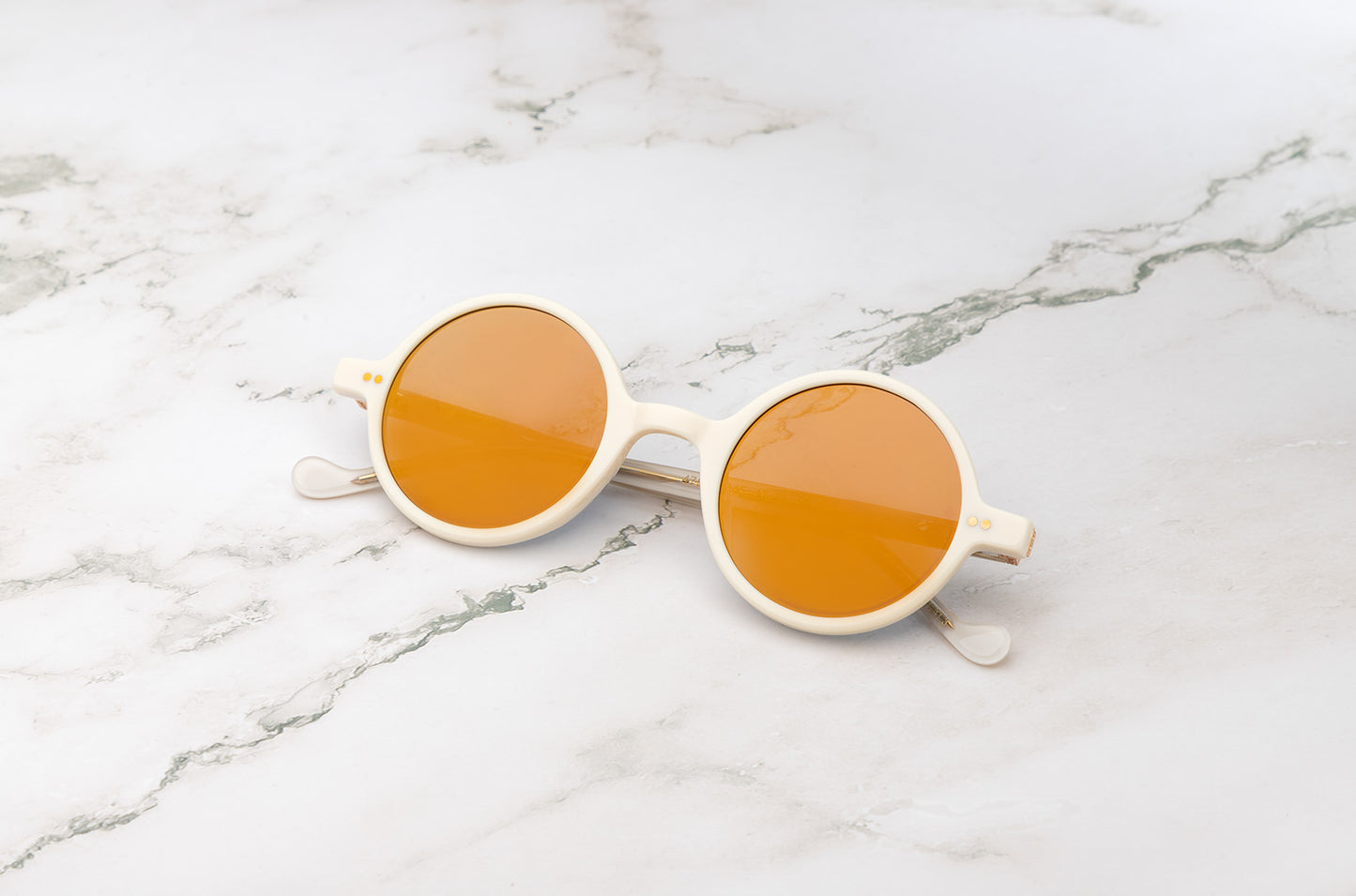 The ultimate accessory for a square face: Kopajos Petra round sunglasses.