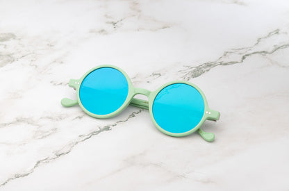 Kopajos Petra round sunglasses with green frame and mirror polarized lenses

